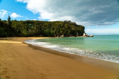 Camping van : Réservez 3 mois à l'avance pour un spot parfait