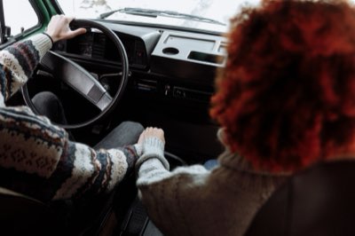 Linksverkehr Neuseeland: Kurven, Schotter und die Fahrweise