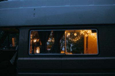 Massimizza il viaggio: GPS, attrezzatura e contratti camper NZ